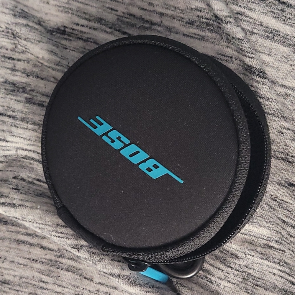 BOSE Earbud container (only)